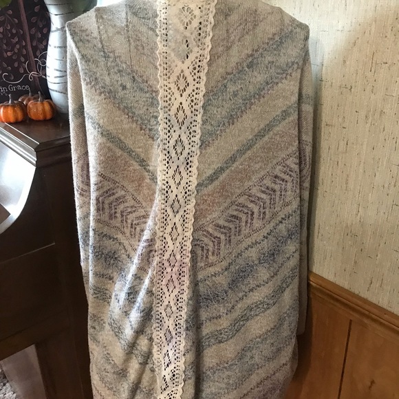 Charlotte Russe Sweater - Picture 3 of 3